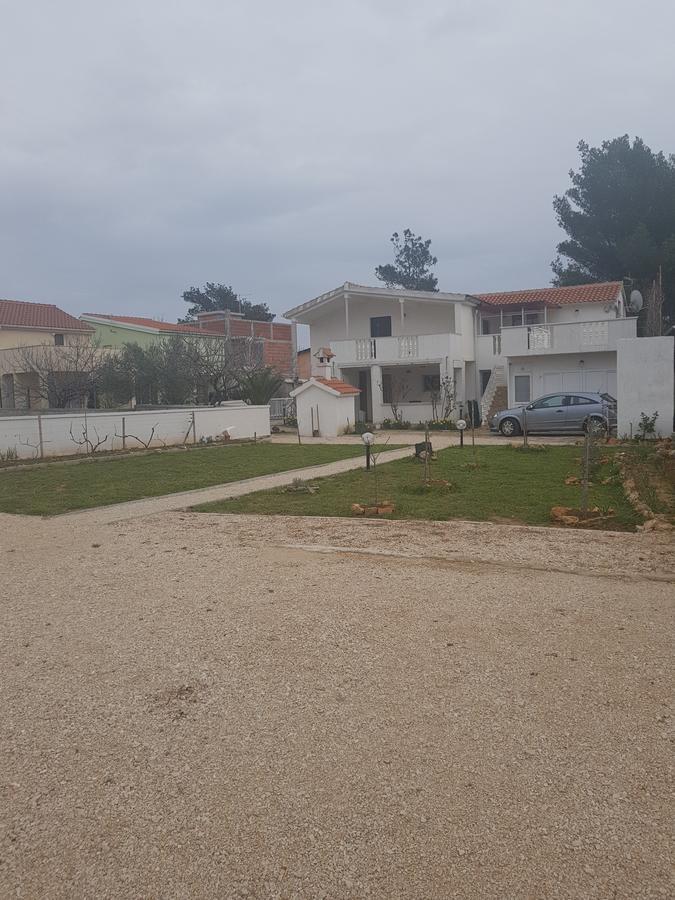 Apartments Mas-Rafaj Vir Bagian luar foto